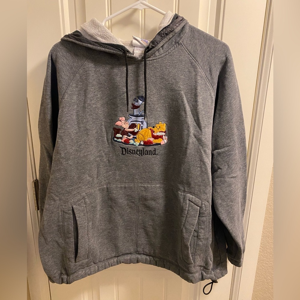 Disneyland Resort L Hoodie Sweatshirt Gray Winnie Pooh Piglet Pullover Hooded Lg